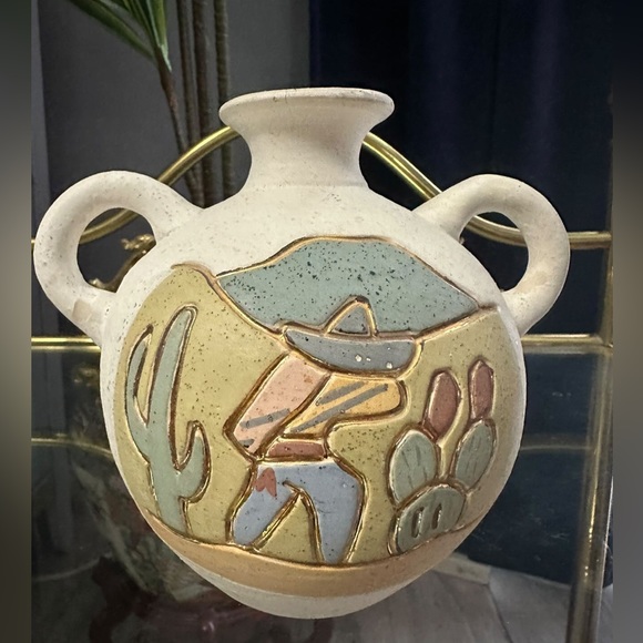 ‼️‼️HOST PICK ‼️‼️ Mexican art pottery vase with Artist Acevloza - Picture 1 of 5